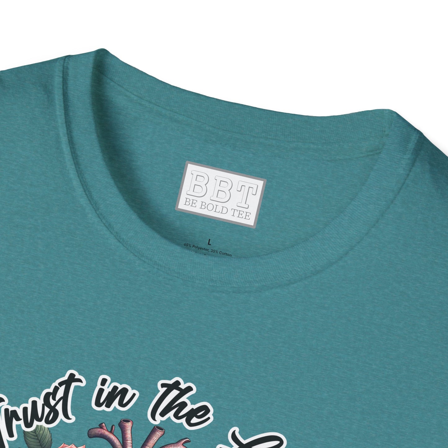 TRUST IN THE LORD WITH ALL YOUR HEART Tee-Shirt NEW!