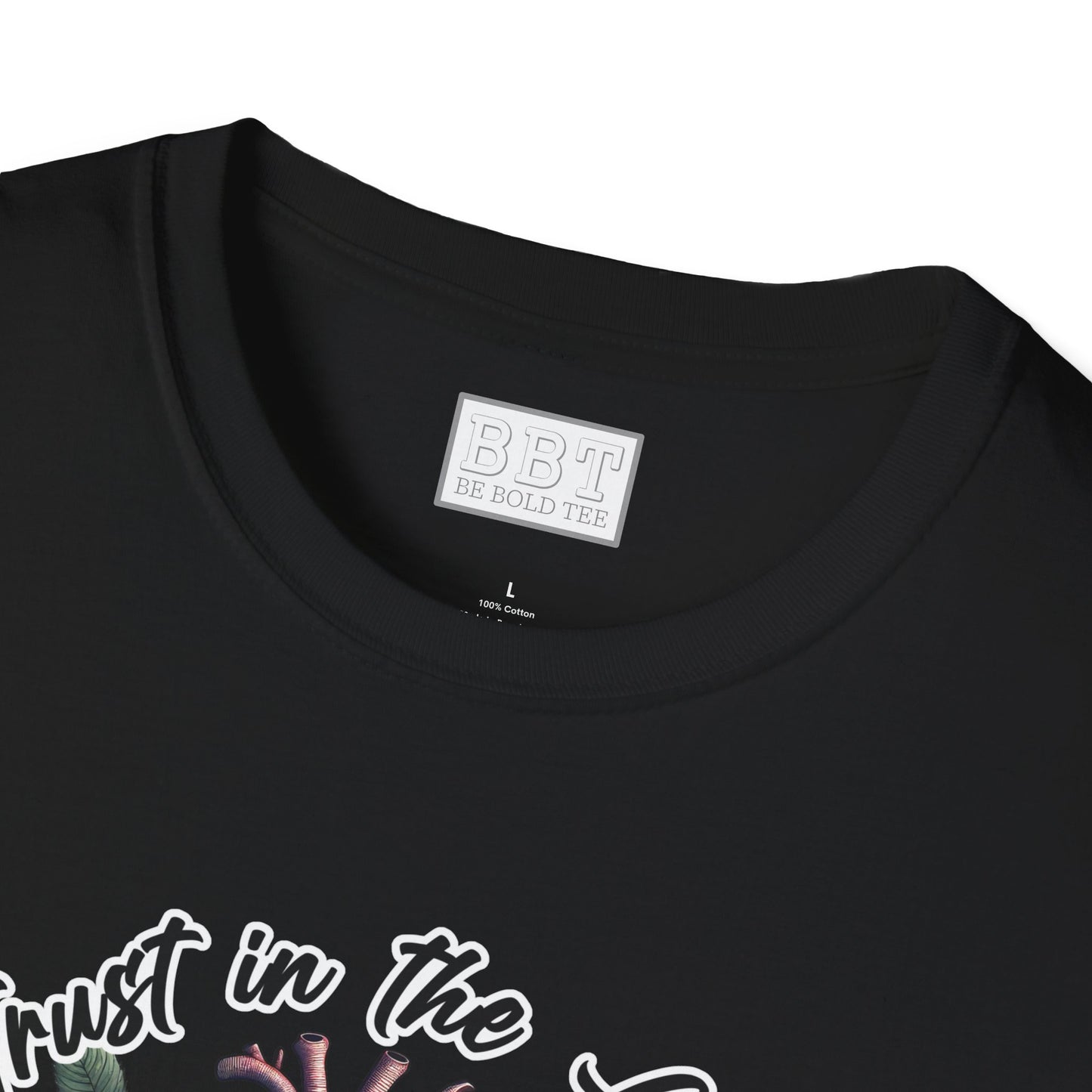 TRUST IN THE LORD WITH ALL YOUR HEART Tee-Shirt NEW!